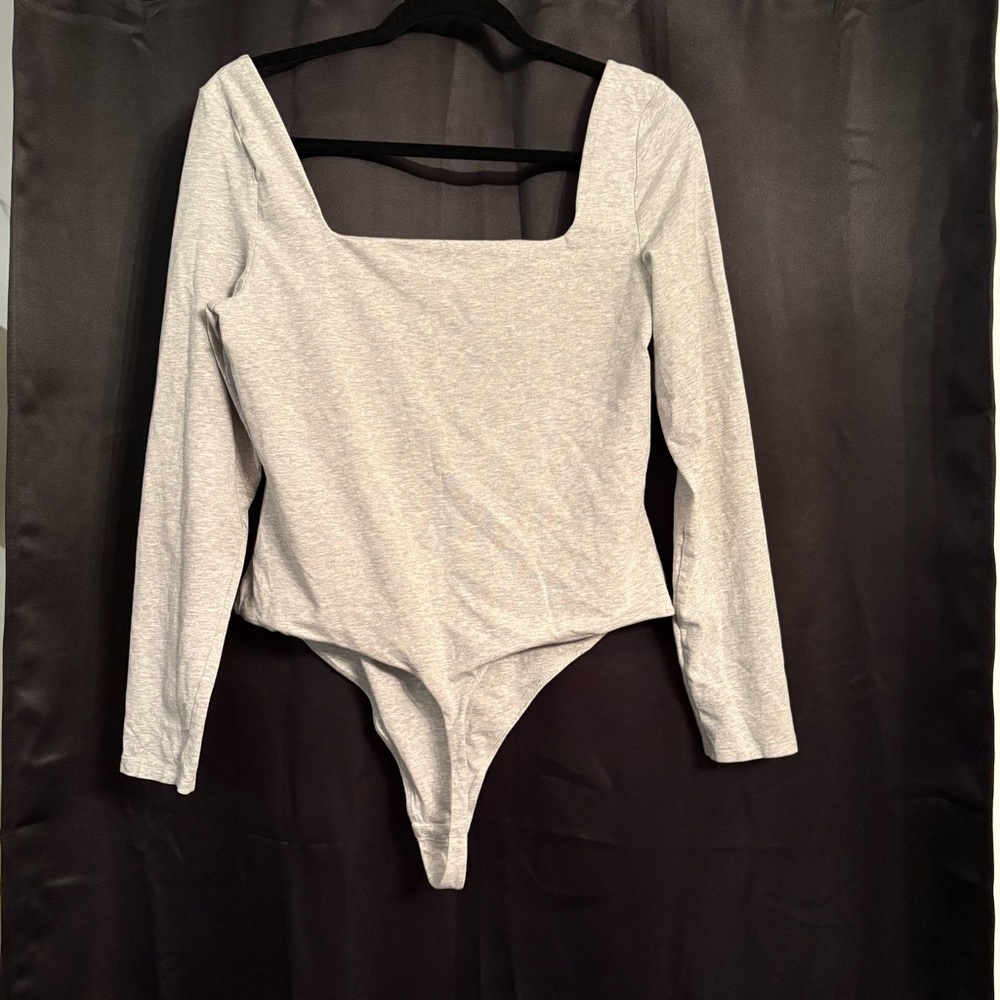Aritzia body suit square neck long sleeve cotton blend XL